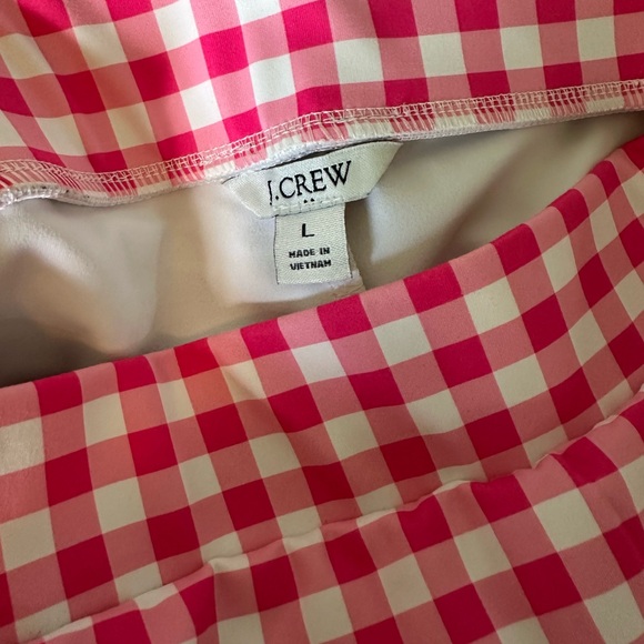 J. Crew Vibrant Pink and White Gingham Skirt with shorts - Picture 1 of 3